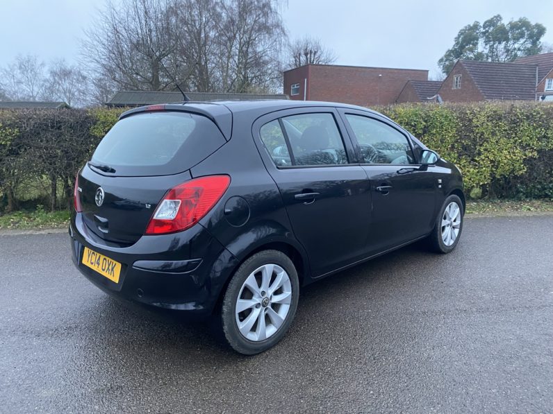 
								Vauxhall Corsa full									
