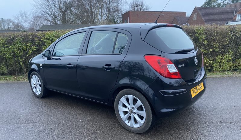 
								Vauxhall Corsa full									