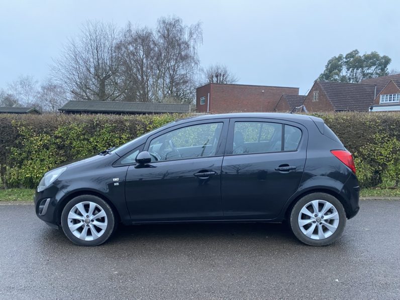 
								Vauxhall Corsa full									