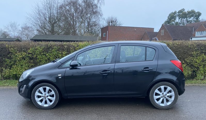 
								Vauxhall Corsa full									