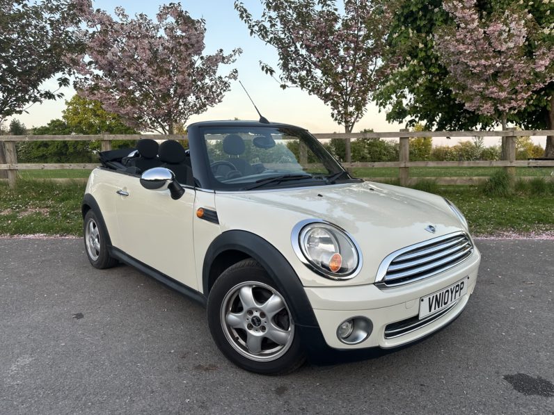 
								Mini Convertible full									