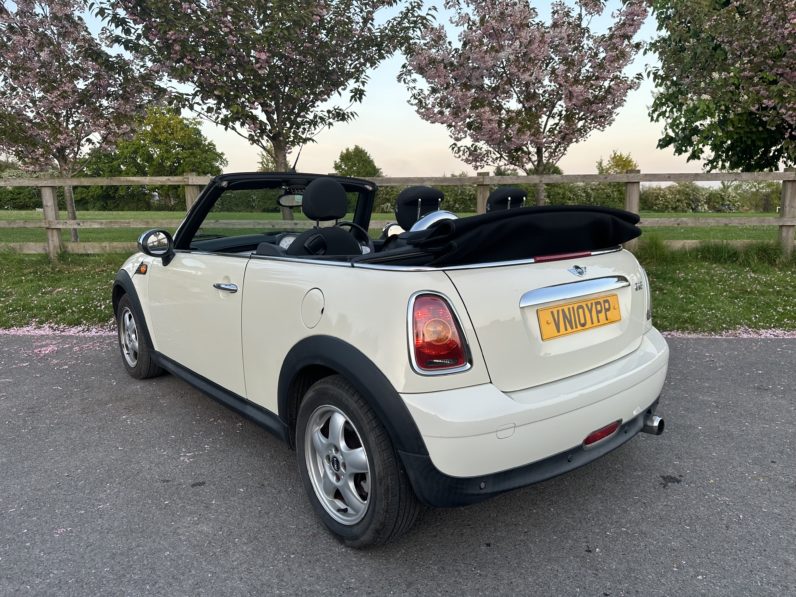 
								Mini Convertible full									