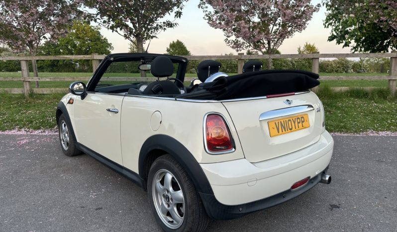 
								Mini Convertible full									