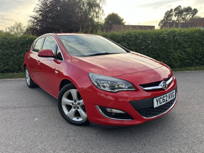 
								Vauxhall Astra full									