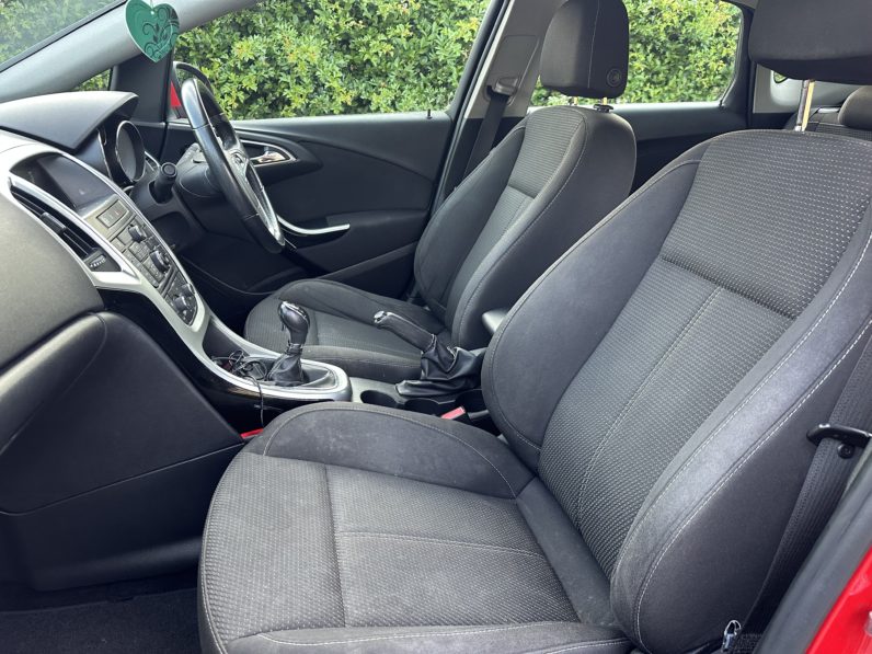 
								Vauxhall Astra full									