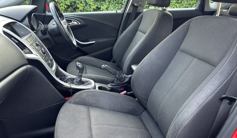 
								Vauxhall Astra full									