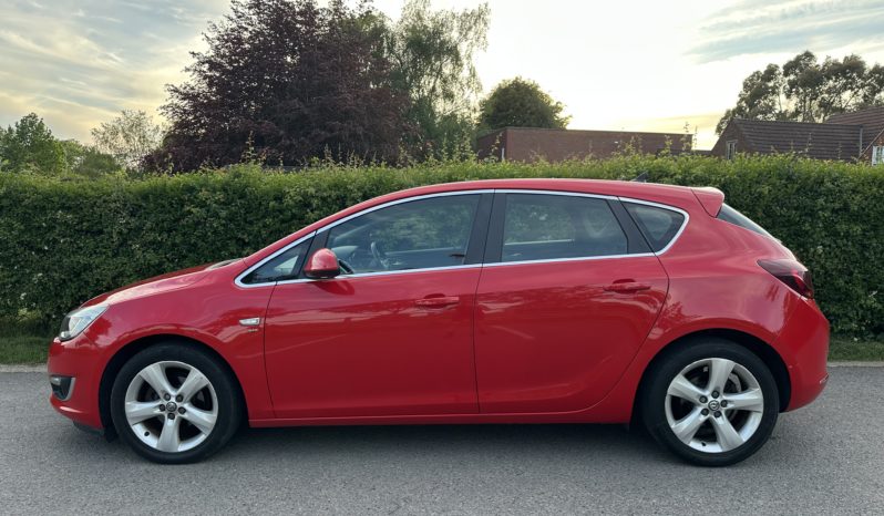 
								Vauxhall Astra full									