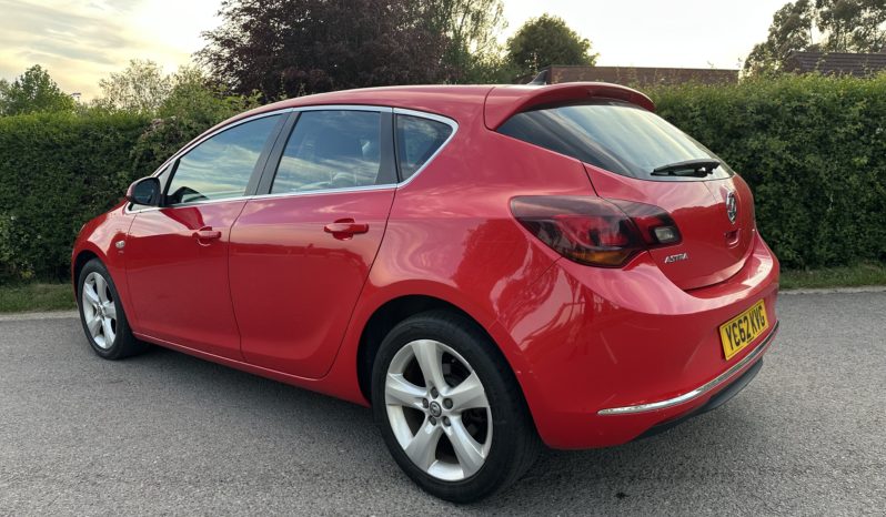 
								Vauxhall Astra full									