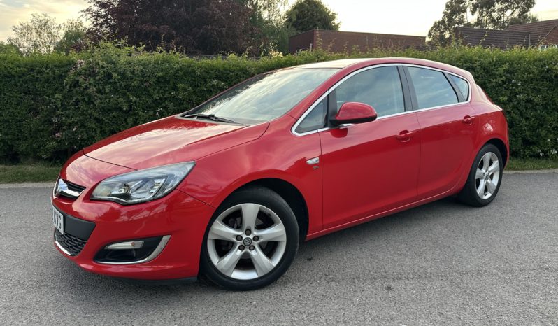 
								Vauxhall Astra full									