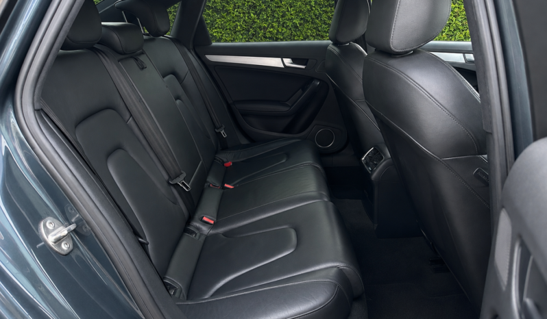 
								Audi A4 full									
