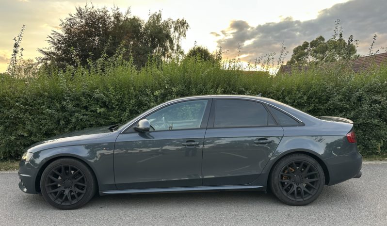 
								Audi A4 full									