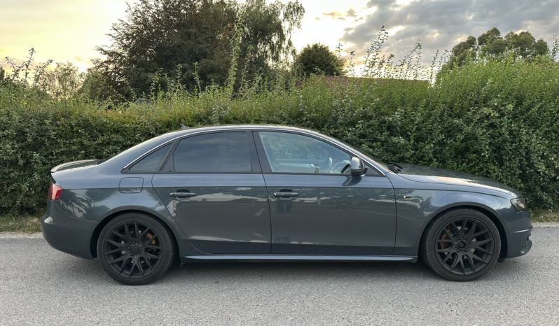 
								Audi A4 full									