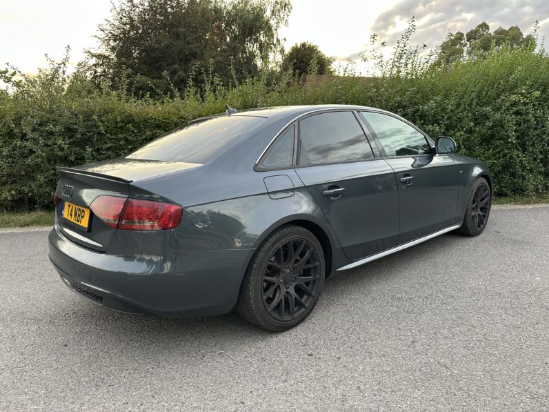 
								Audi A4 full									
