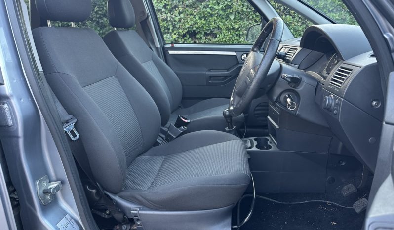 
								Vauxhall Meriva full									