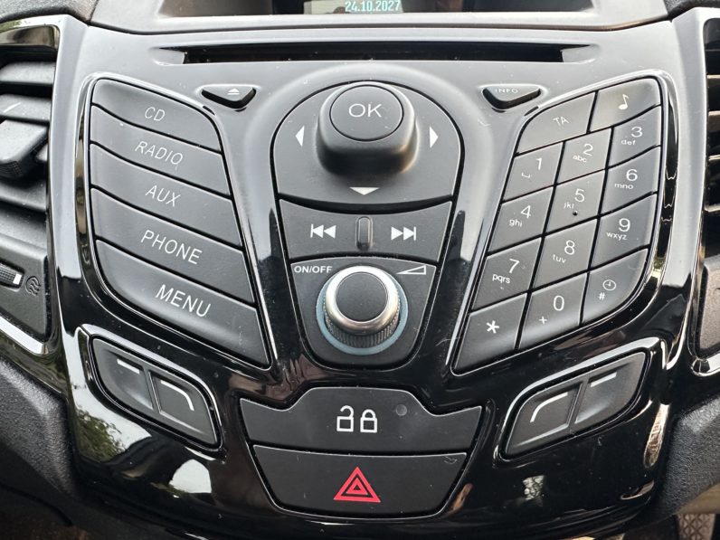 
								Ford Fiesta full									