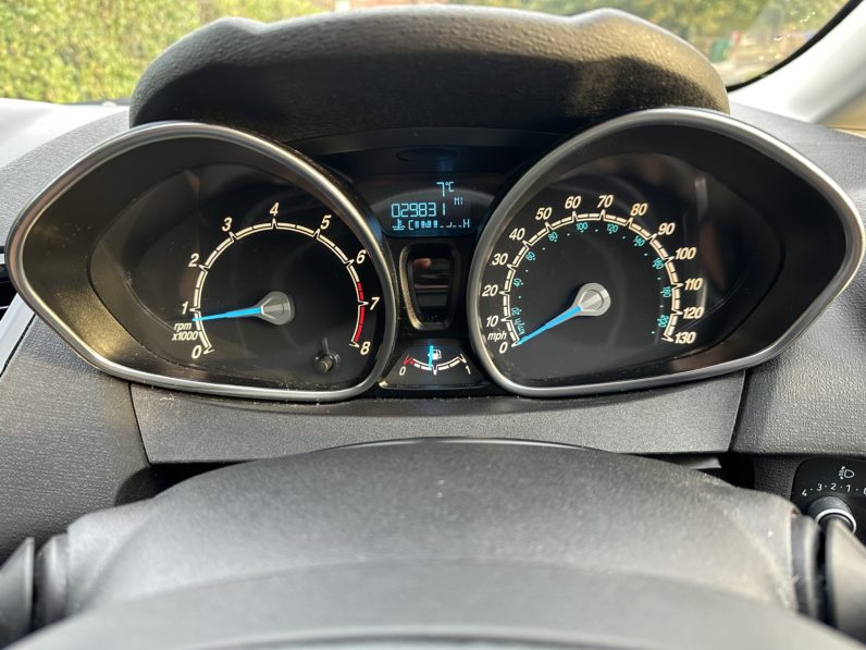 
								Ford Fiesta full									